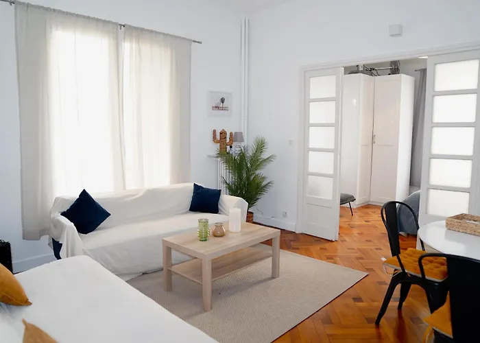 Fantastic Centra Peaceful Location 아파트